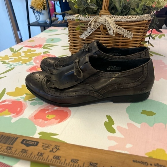 Born Brown Wingtip Tassel Fringe Kiltie Loafers Flats 8 1/2 - Picture 2 of 7